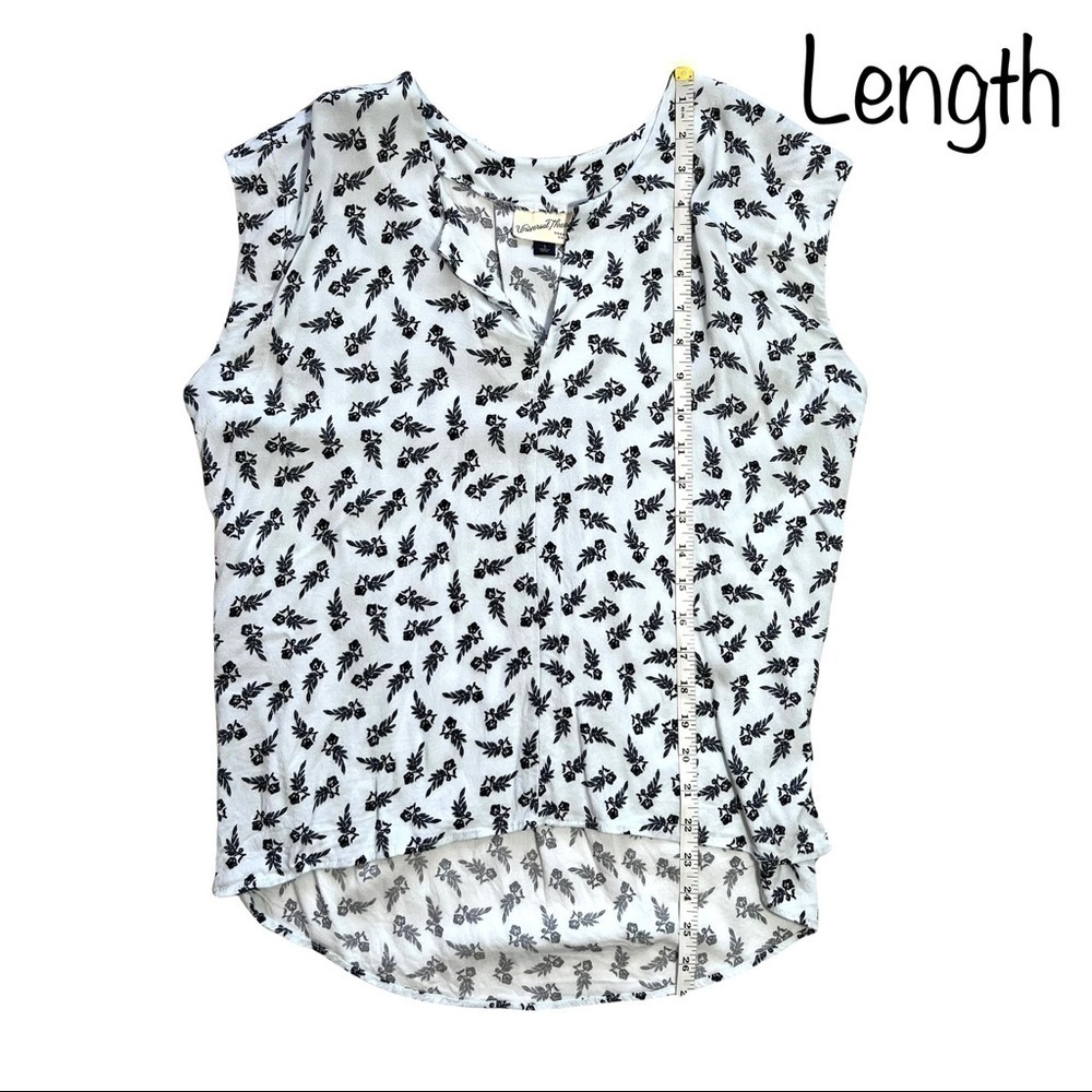 Universal Thread Light Blue Floral Sleeveless V-Neck Rayon Blouse Top Size Small - Picture 15 of 16